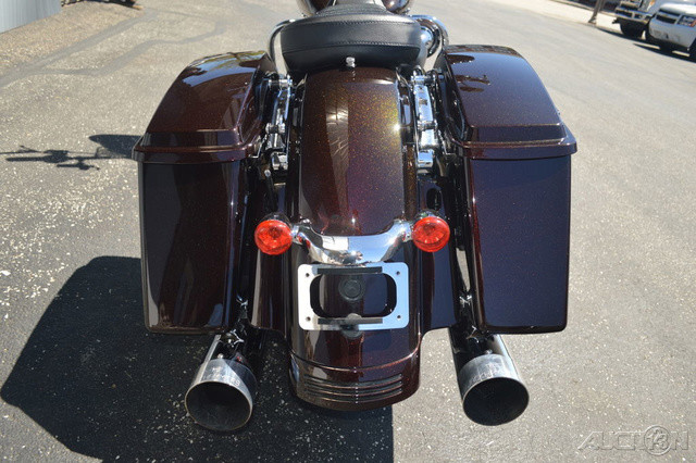 Street Glide®