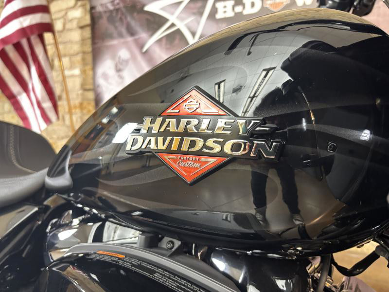 Road Glide®