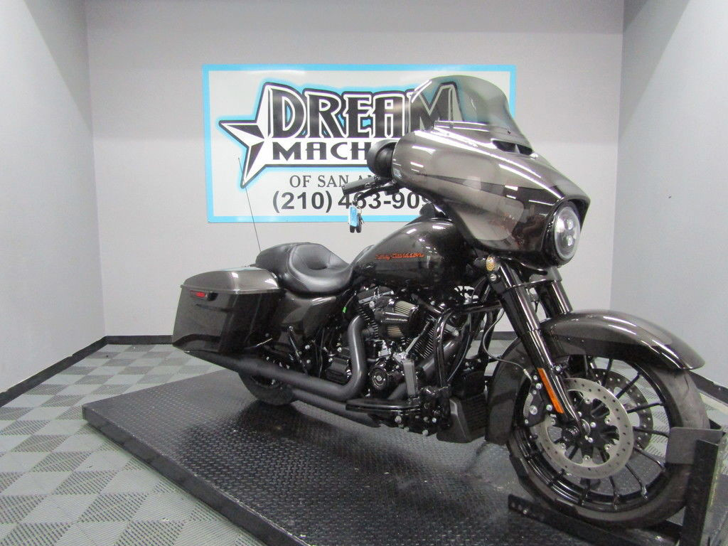 Street Glide® Special
