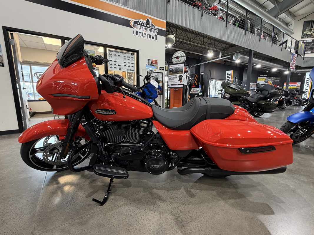 Street Glide®