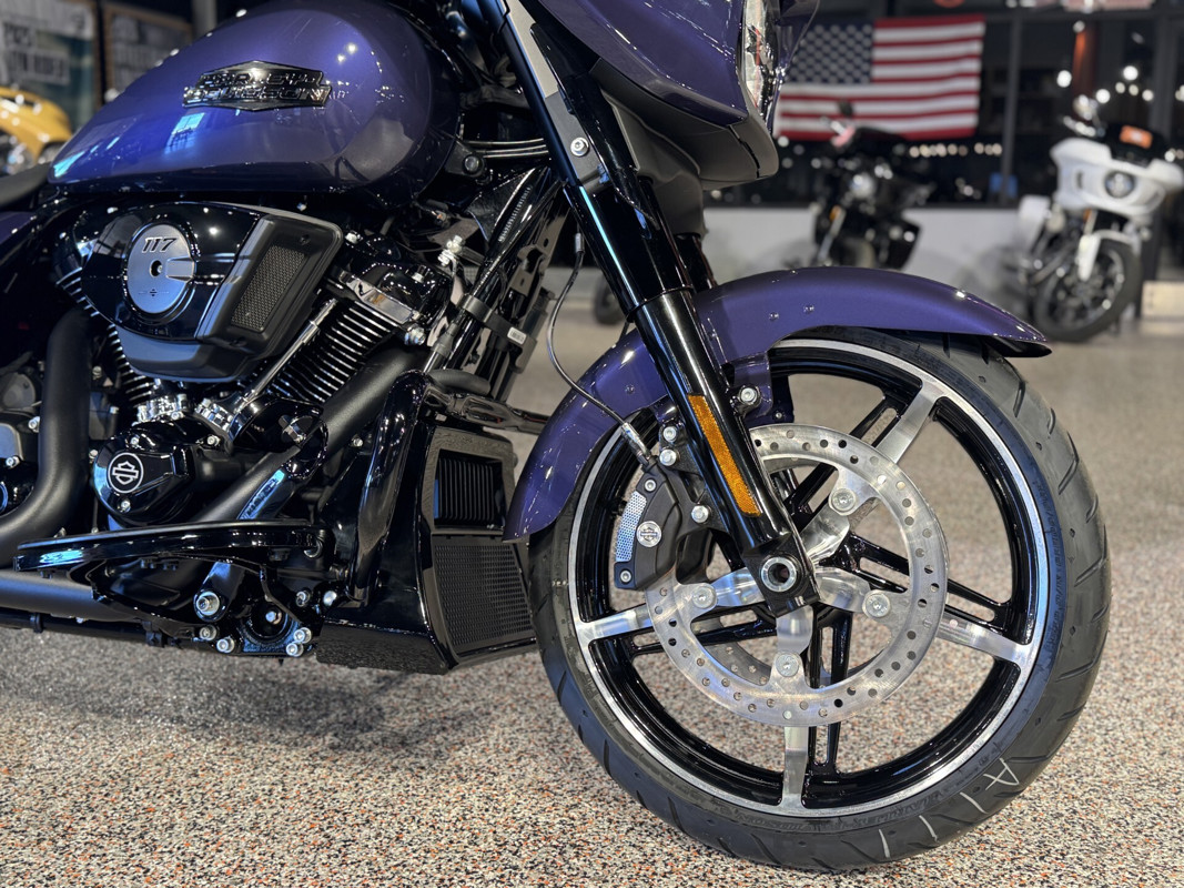 Street Glide®