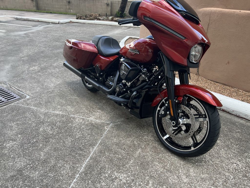 Street Glide®