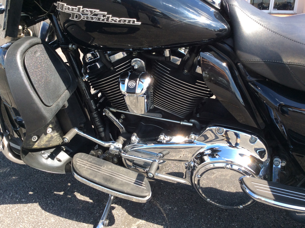 Street Glide®