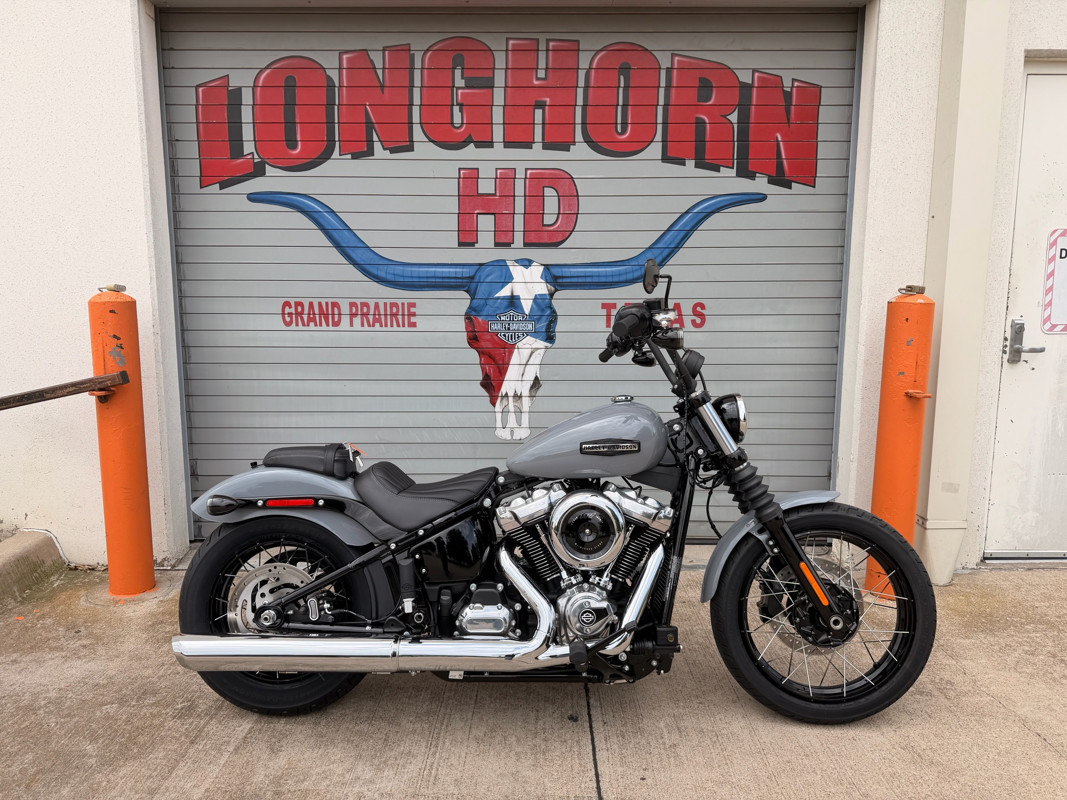 Street Bob®