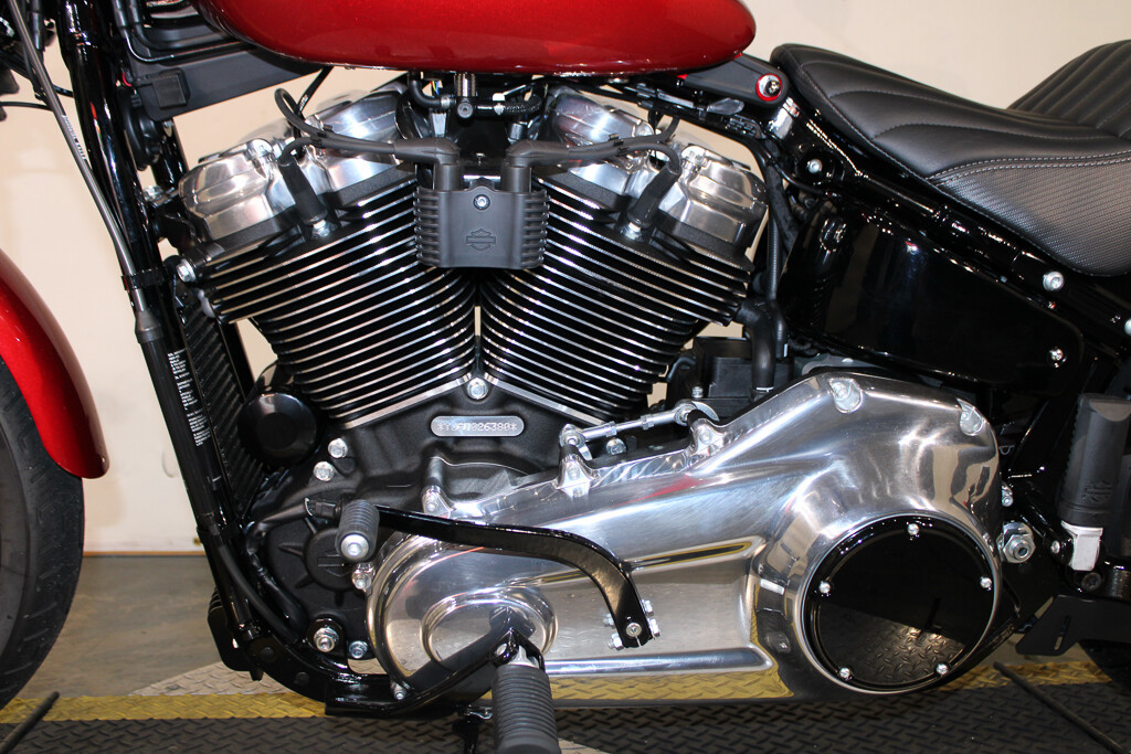Street Bob®