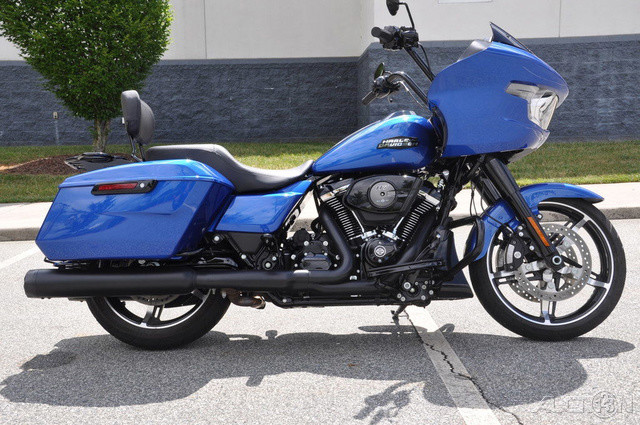 Road Glide®