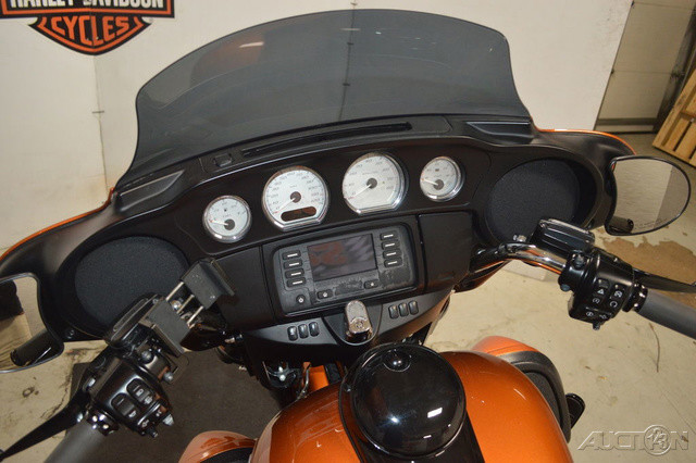 Street Glide®