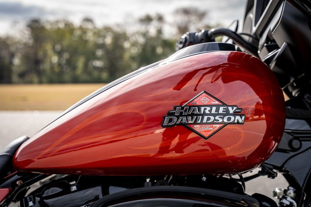Street Glide®