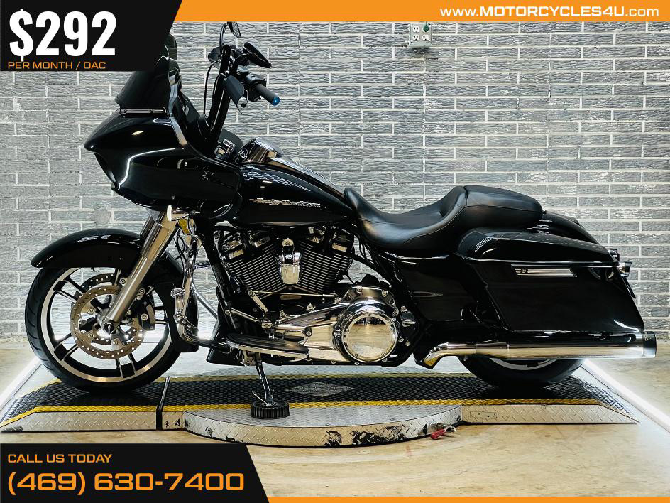 Road Glide®