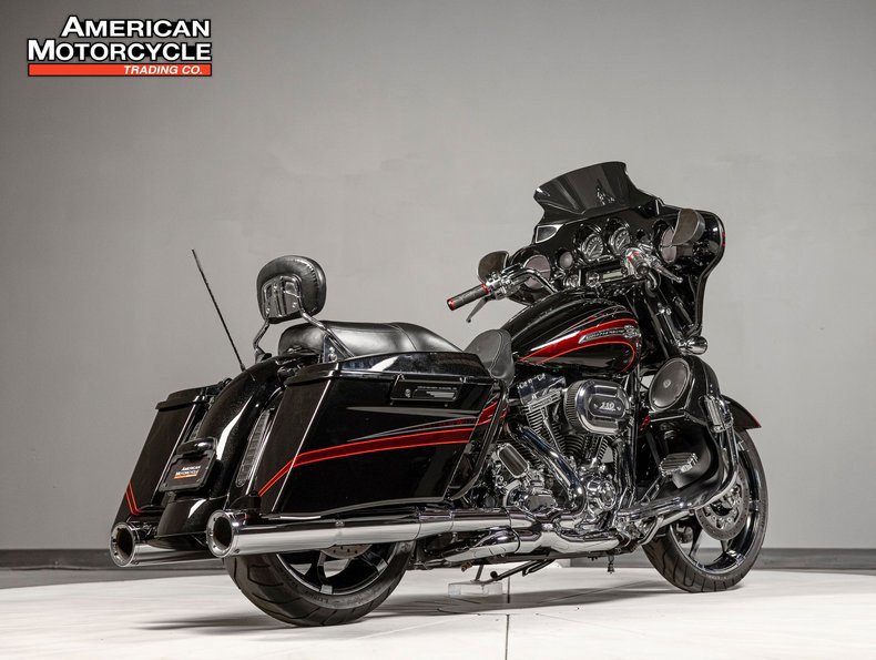 CVO™ Street Glide®