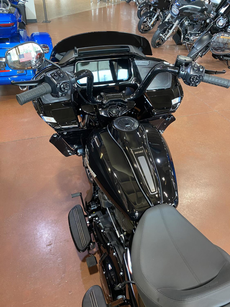 Road Glide® 3