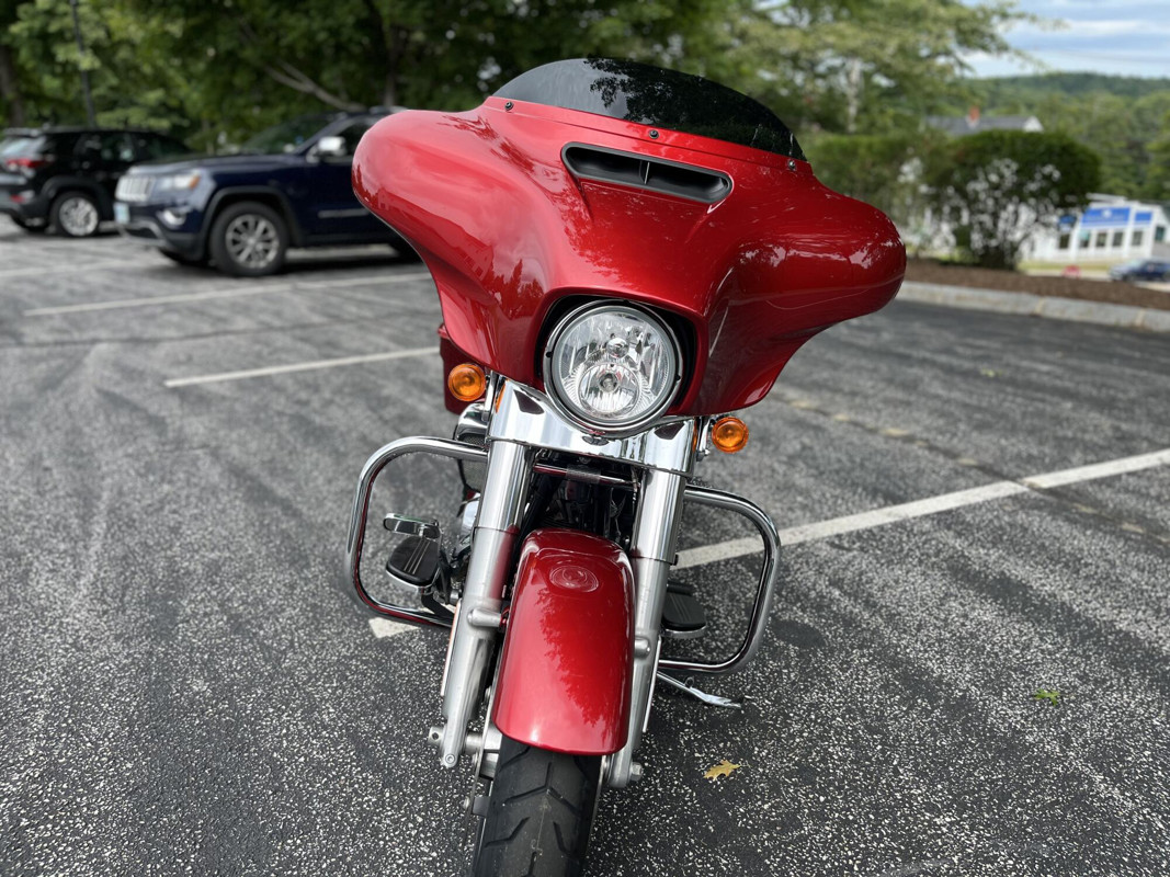 Street Glide®