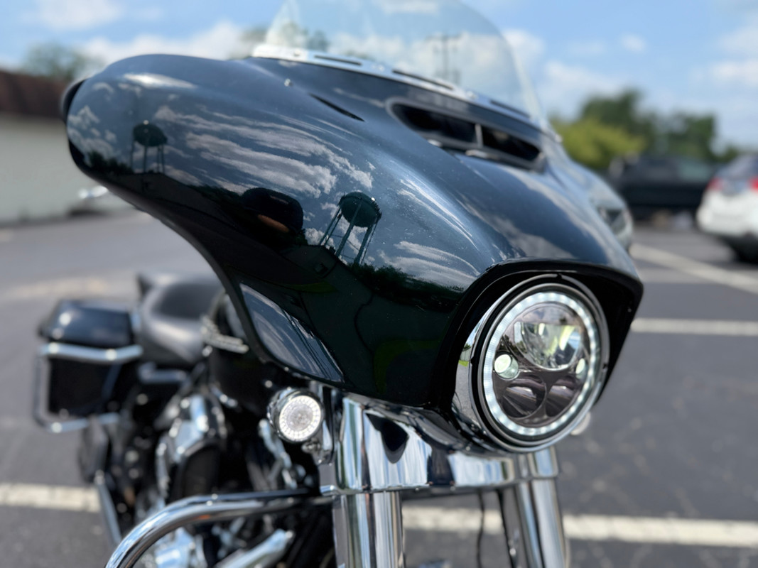 Street Glide®
