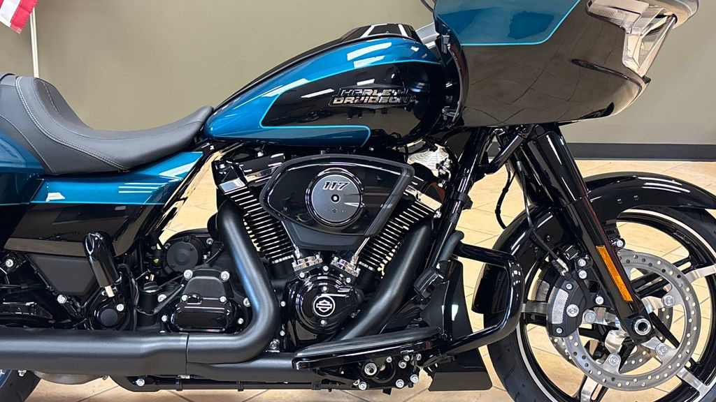 Road Glide®