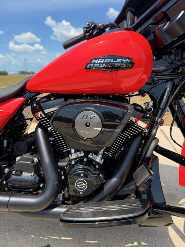Street Glide®