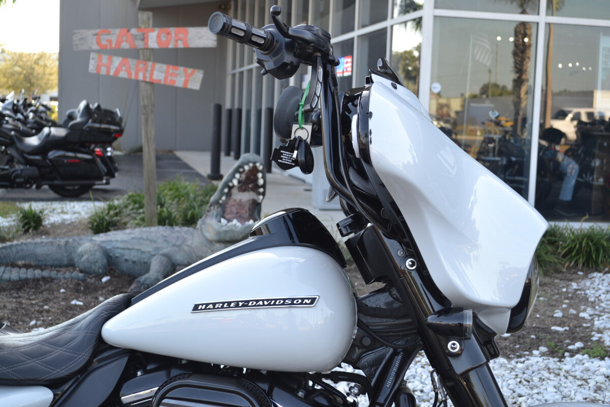Street Glide® Special