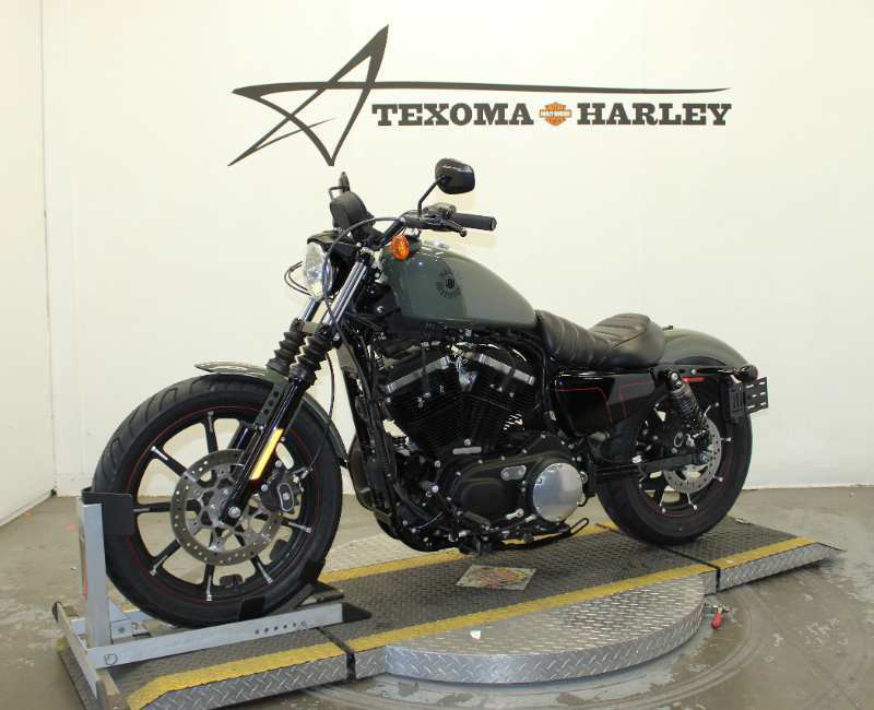 Iron 883®