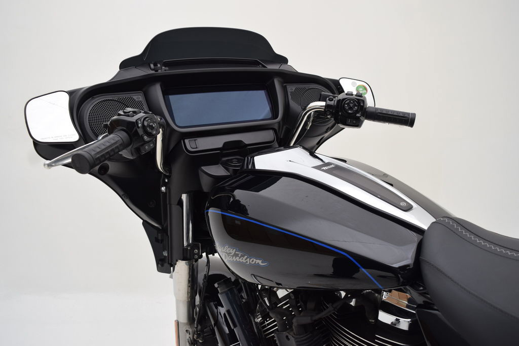 Street Glide®