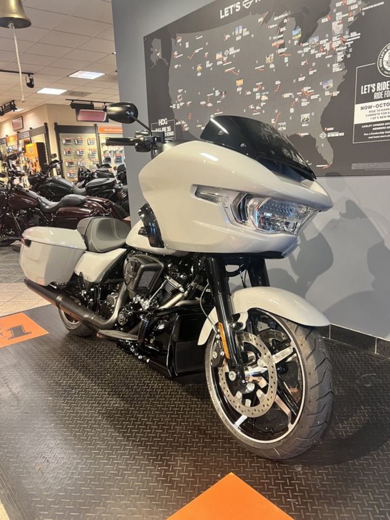 Road Glide®