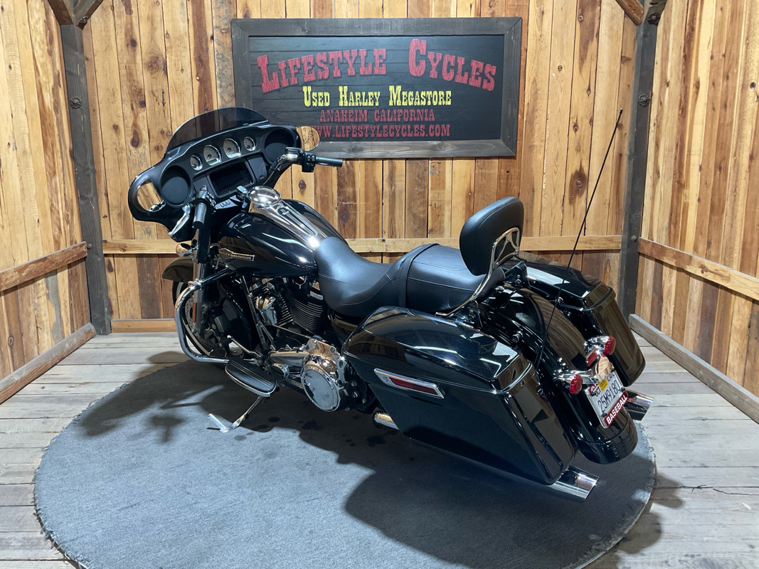 Street Glide® Special