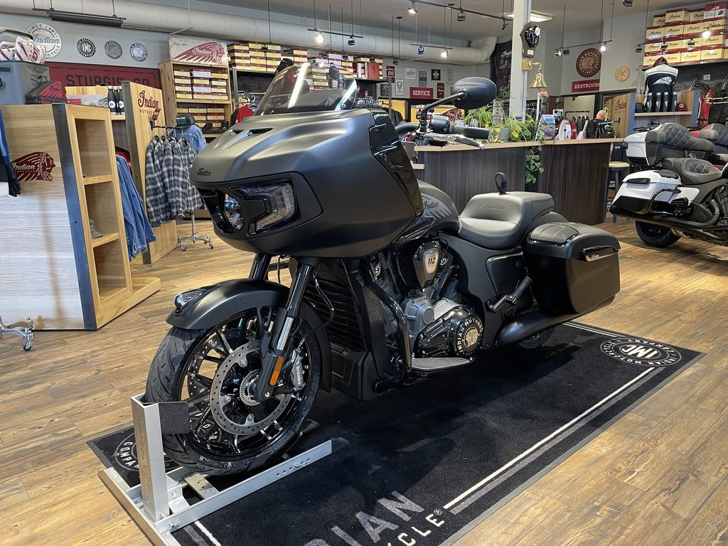 Challenger Dark Horse 112