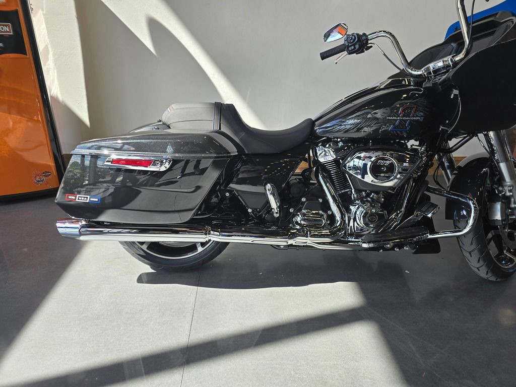 Road Glide®