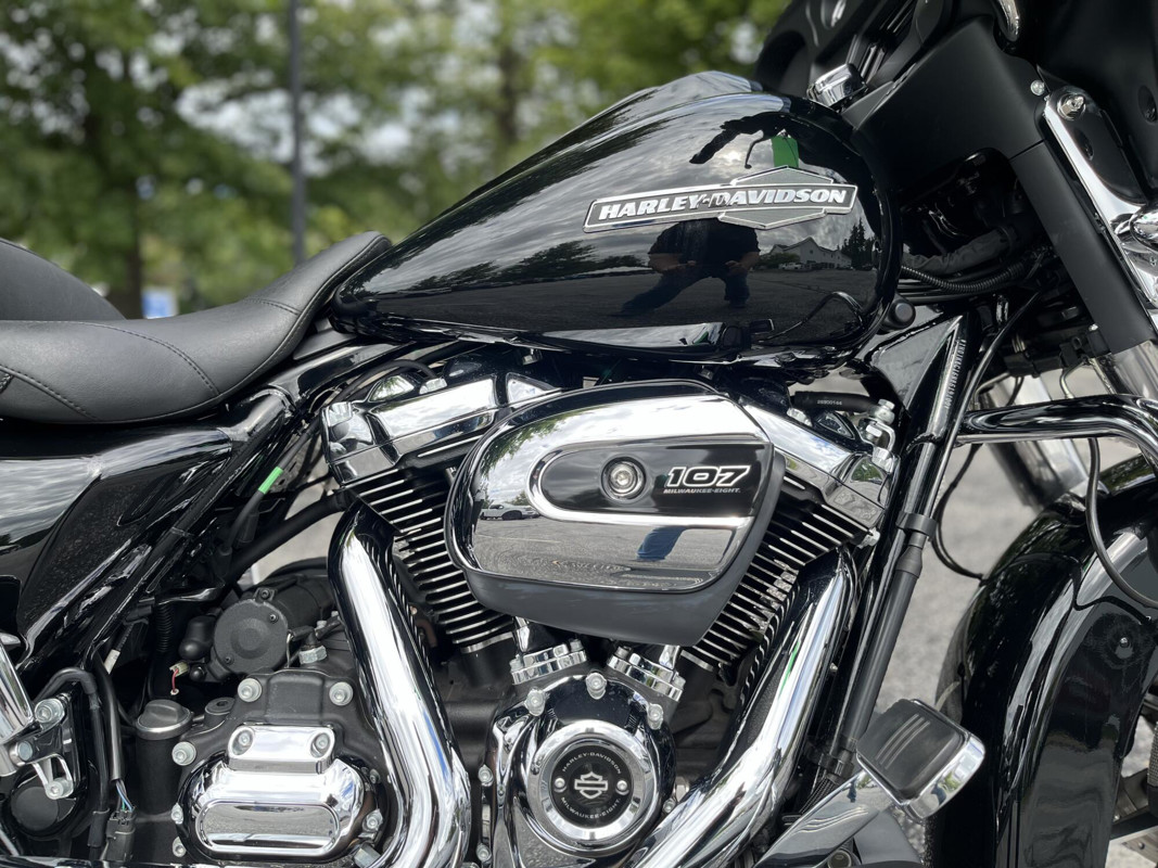 Street Glide®