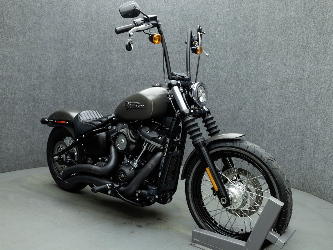 Softail® Street Bob®