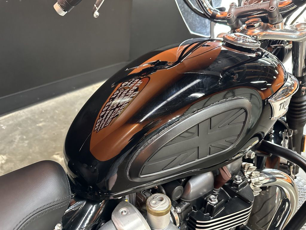 BONNEVILLE SPEEDMASTER