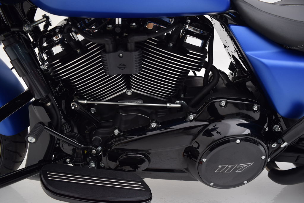 Road Glide®