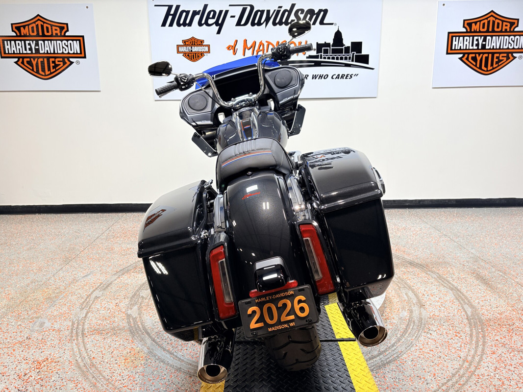 Road Glide®