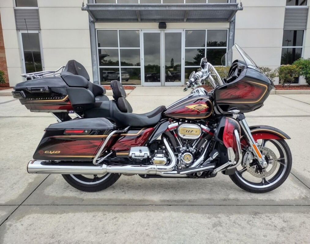 CVO® Road Glide® Limited Anniversary