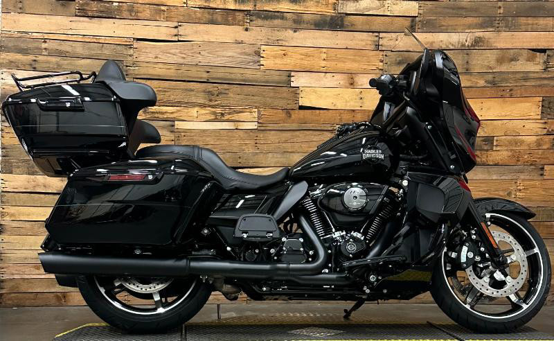Street Glide® Ultra