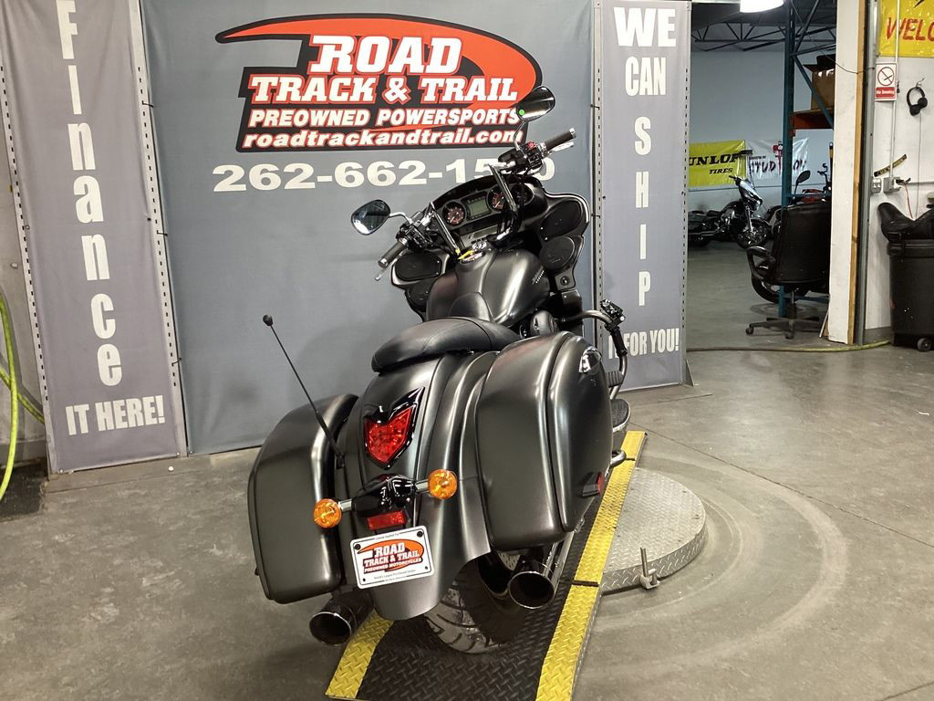 Vulcan 1700 Vaquero ABS