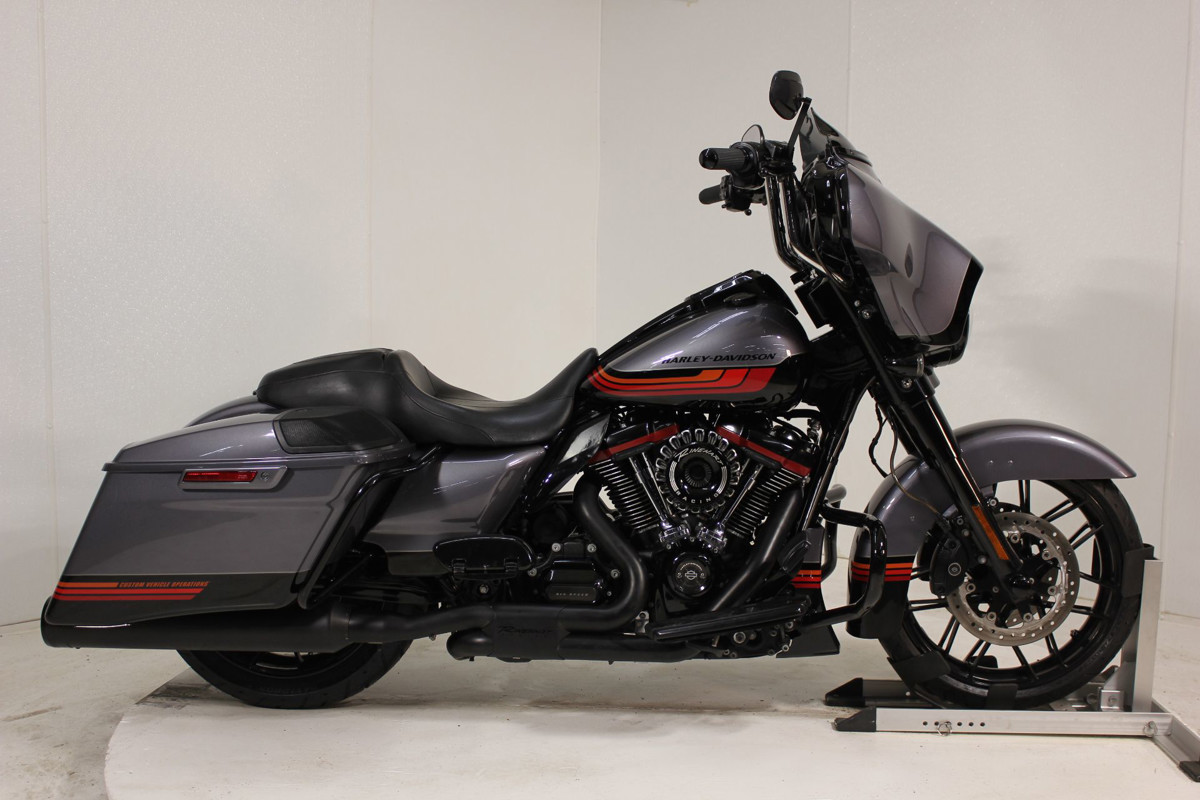 CVO® Street Glide®