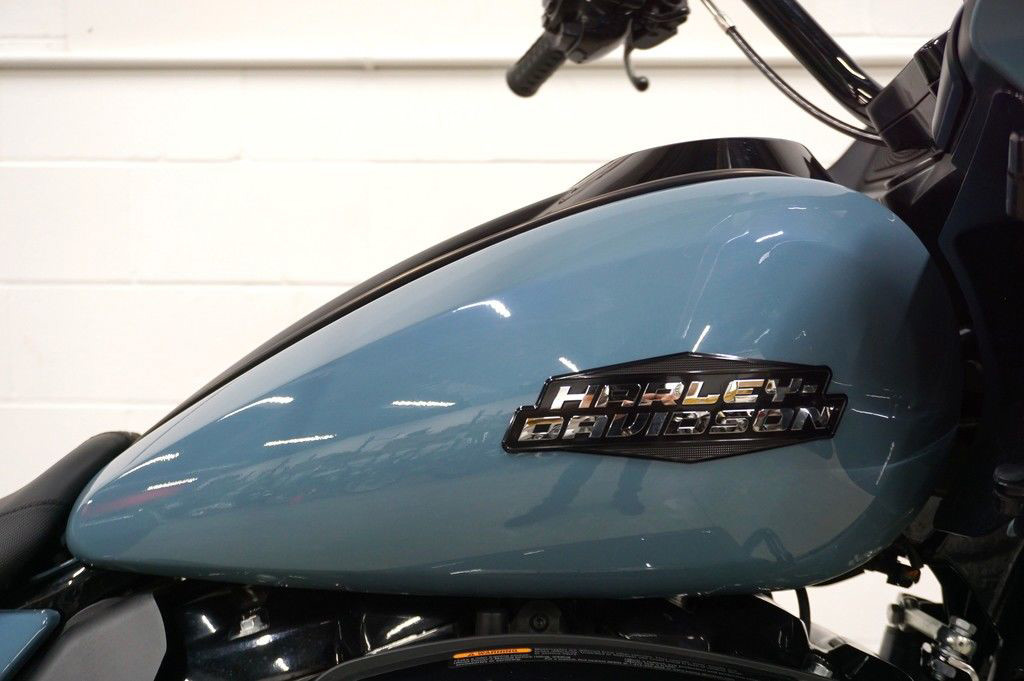 Road Glide®
