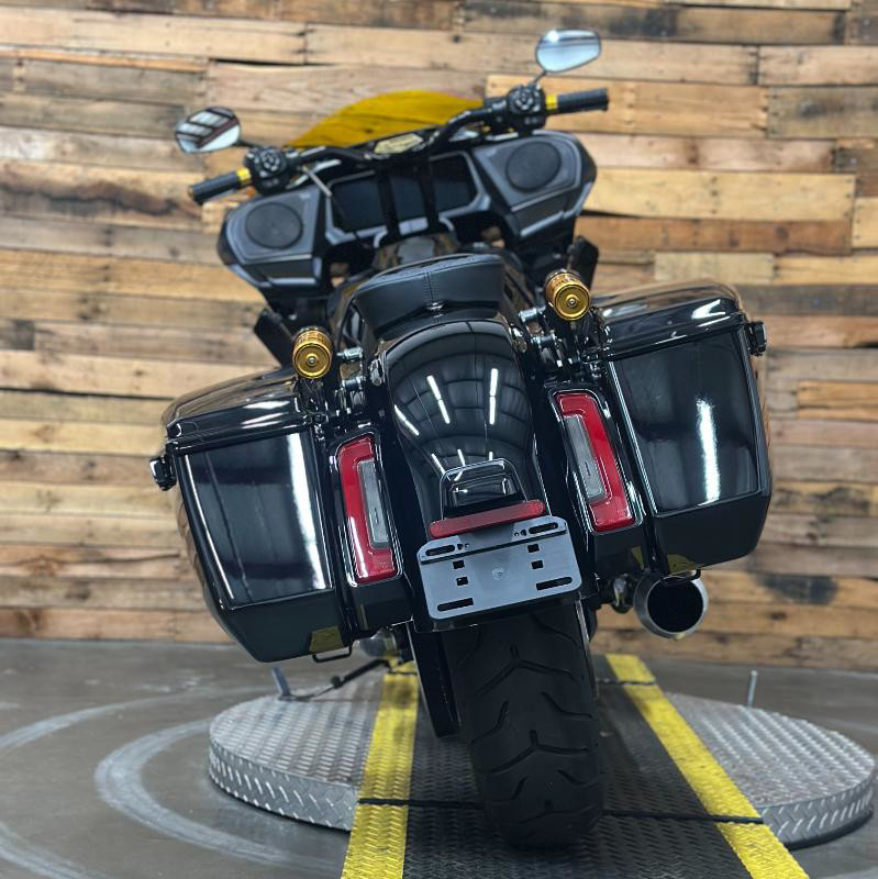Road Glide®