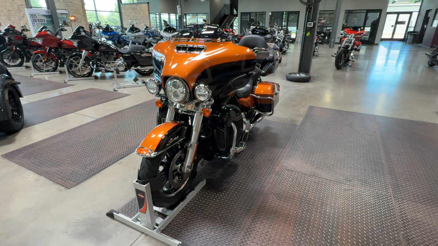 Electra Glide® Ultra Limited® Low