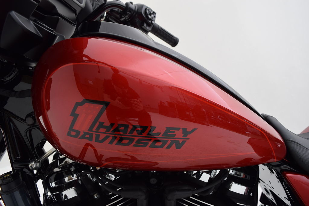 Street Glide®