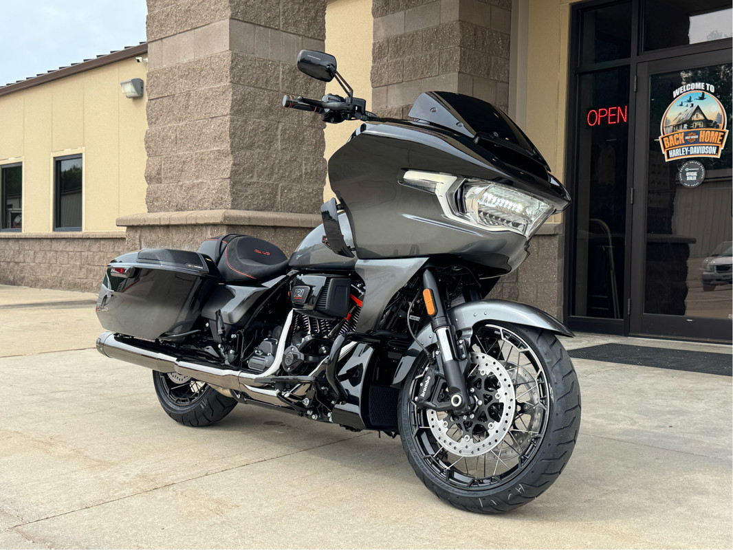 CVO® Road Glide®