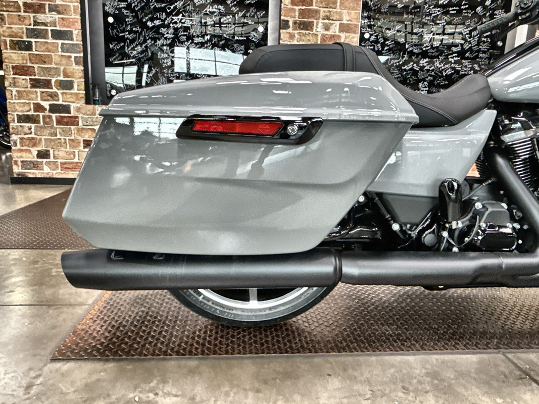 Street Glide®