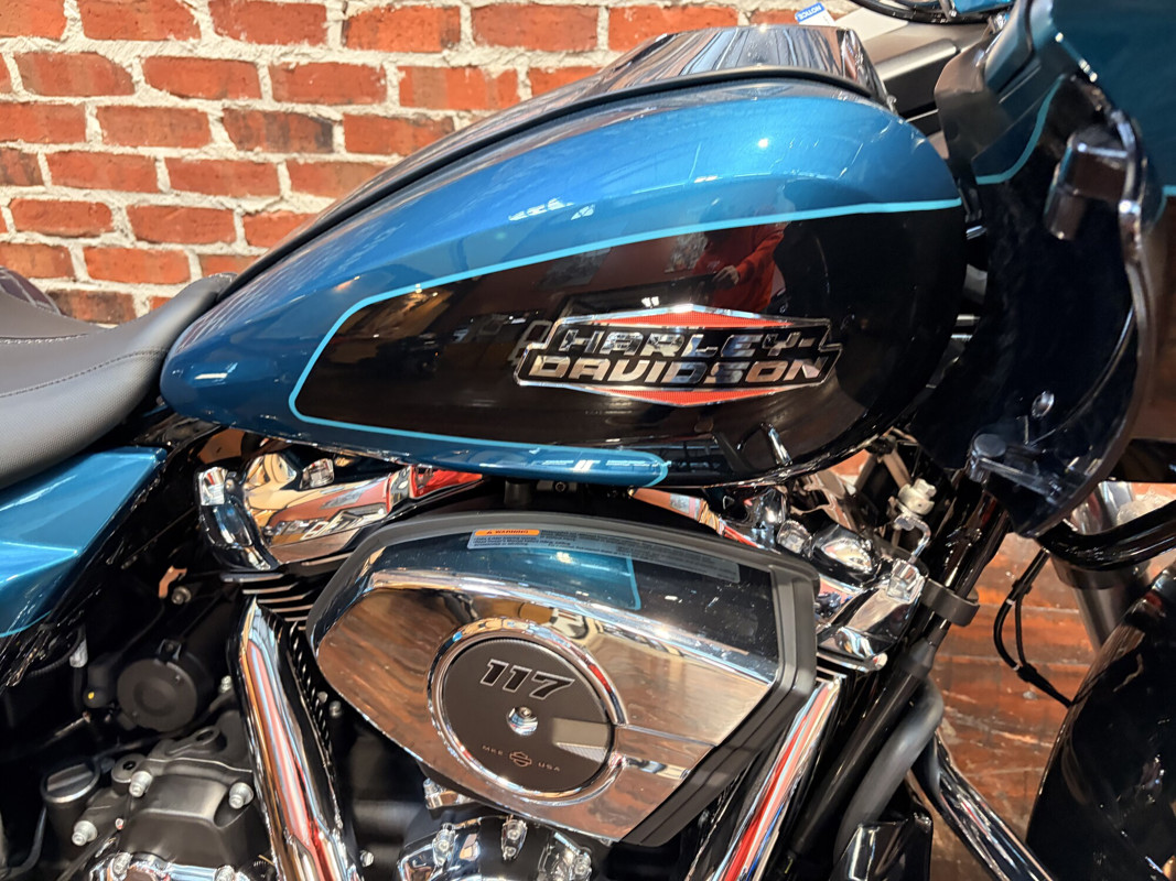 Road Glide®