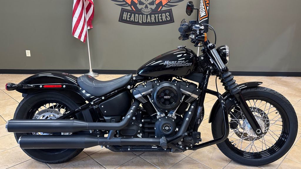 Street Bob®