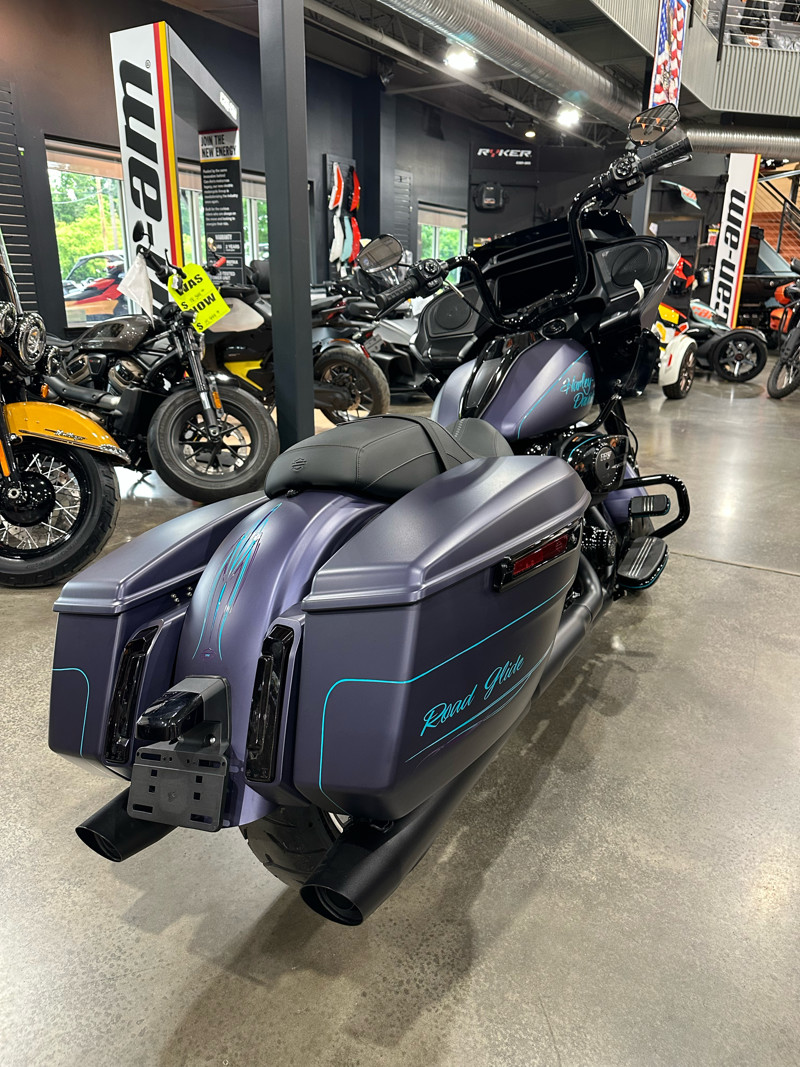 Road Glide®