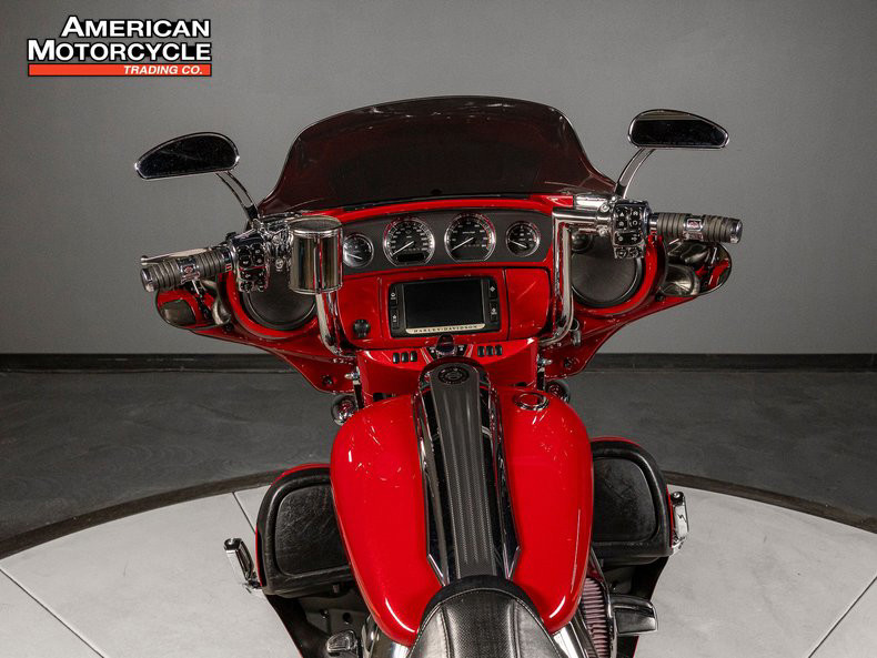 CVO® Street Glide®