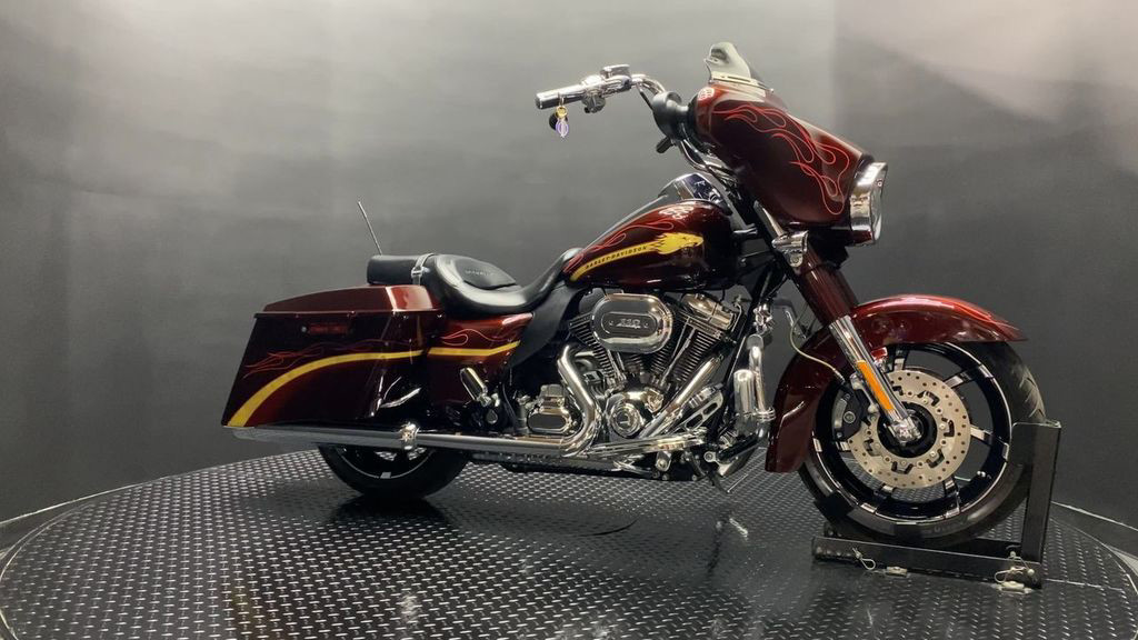 CVO™ Street Glide®
