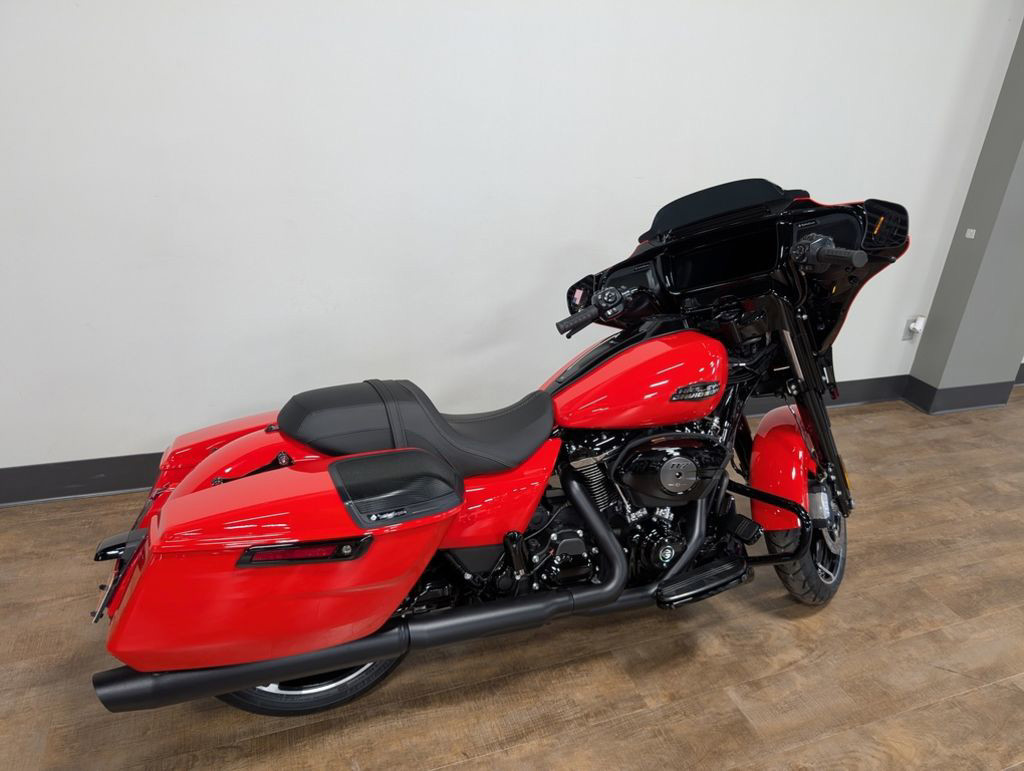 Street Glide®