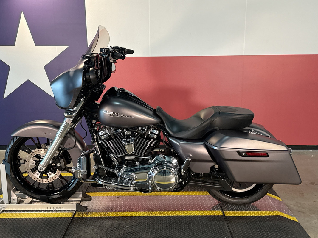 Street Glide® Special