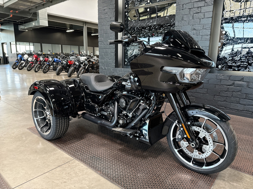 Road Glide® 3