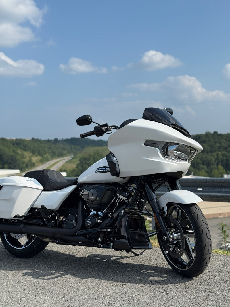 Road Glide®